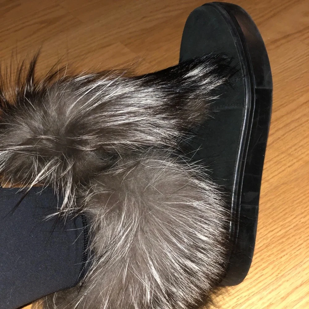 Boots - Picture 4 of 4